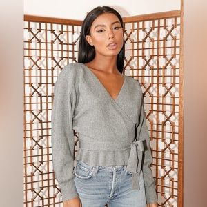 M grey faux-wrap sweater Lulu’s